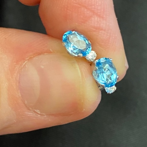 Necklace Set - Picture 2 of 8